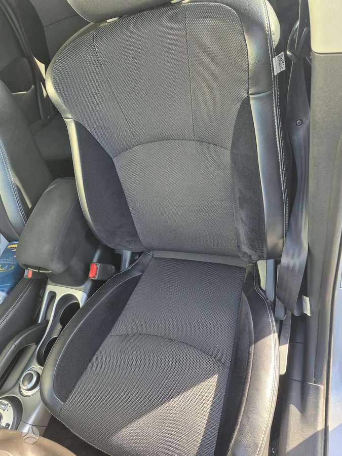 Mitsubishi Outlander 2011 — photo 9