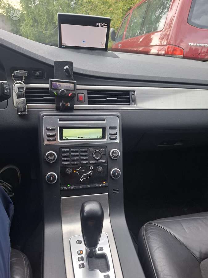 Volvo V70 2008 — photo 6