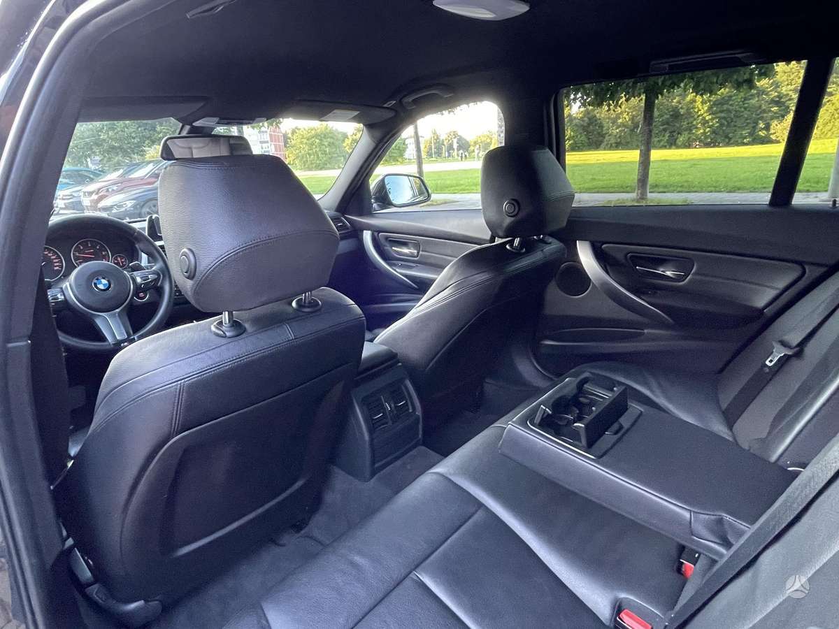 BMW 320 2012 — photo 12