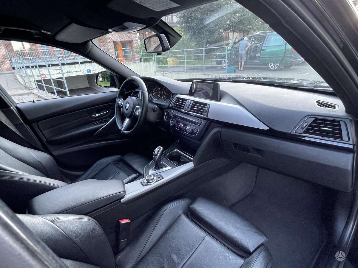 BMW 320 2012 — photo 15