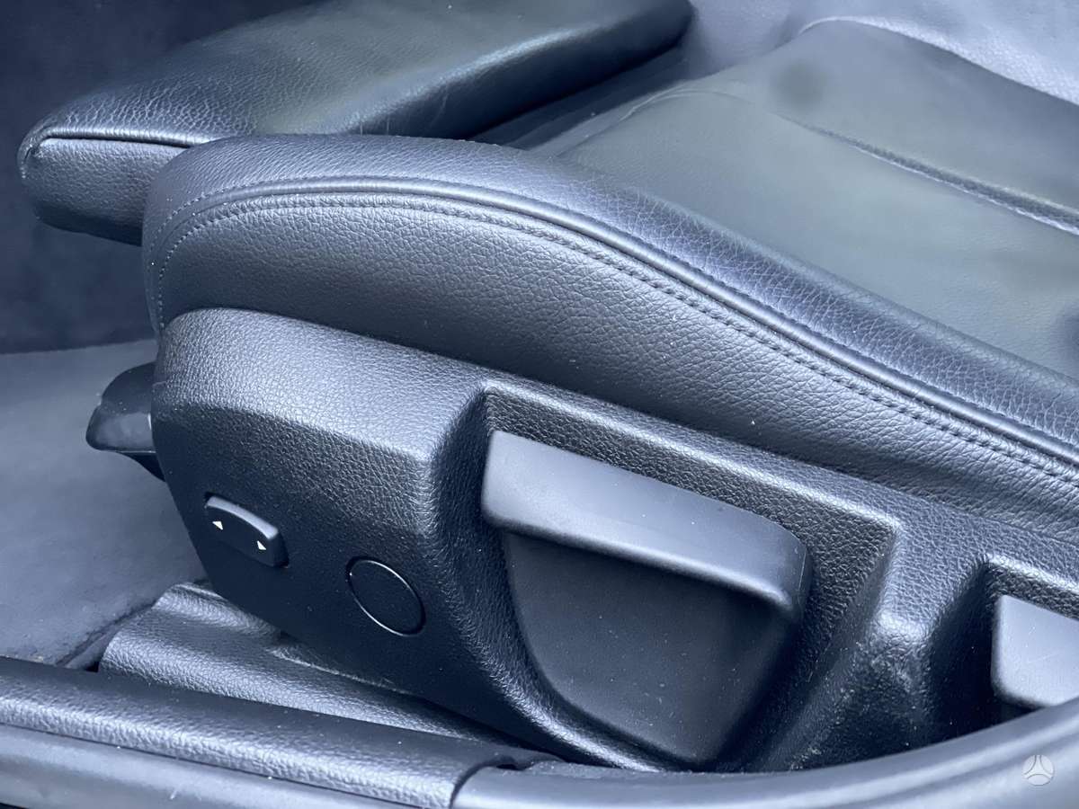 BMW 320 2012 — photo 23