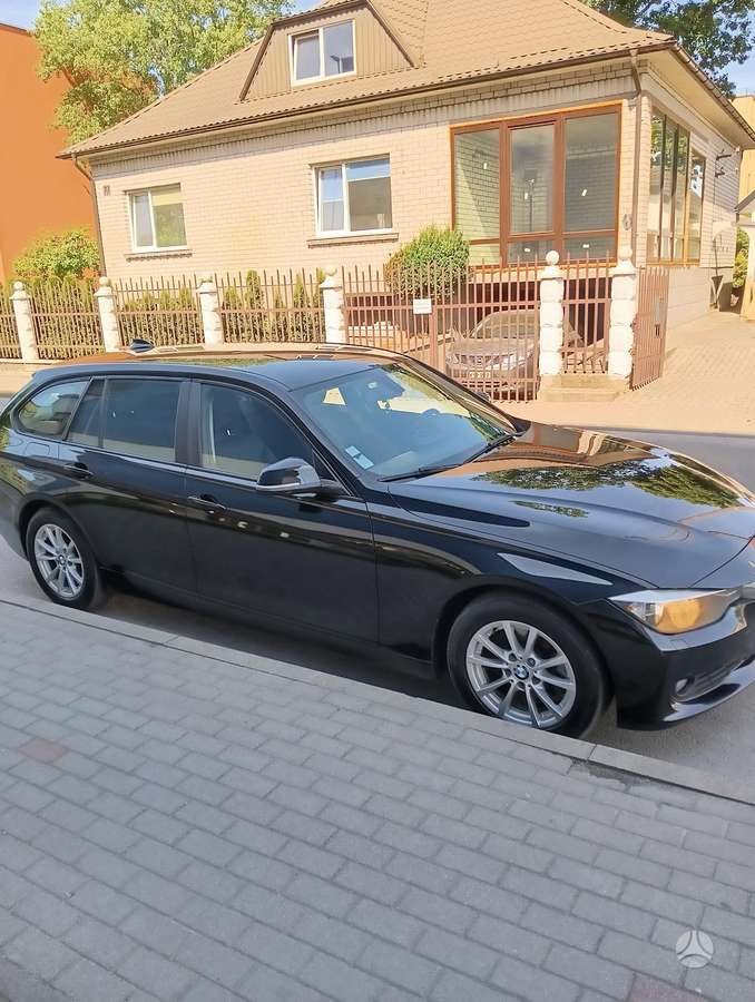 BMW 320 2013 — photo 11