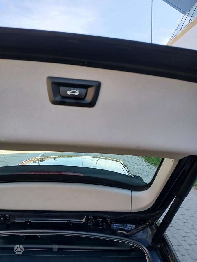 BMW 320 2013 — photo 18