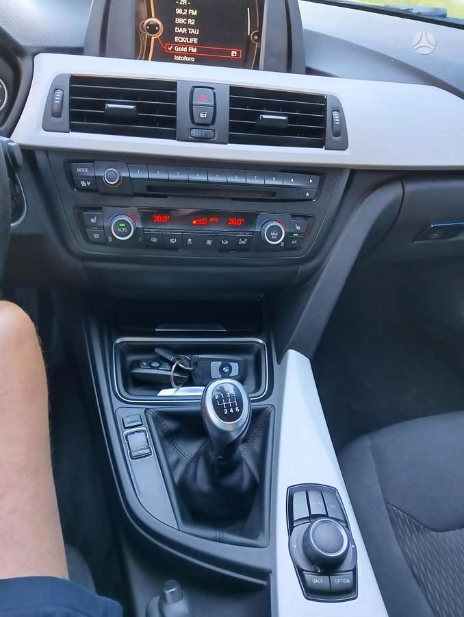 BMW 320 2013 — photo 23
