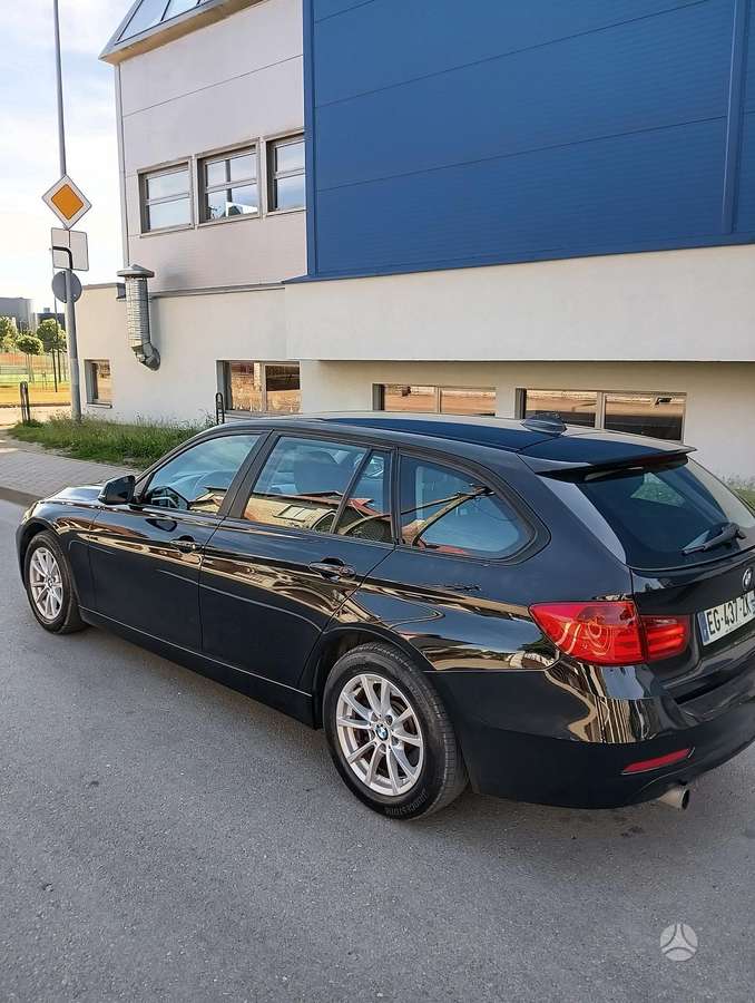 BMW 320 2013 — photo 6