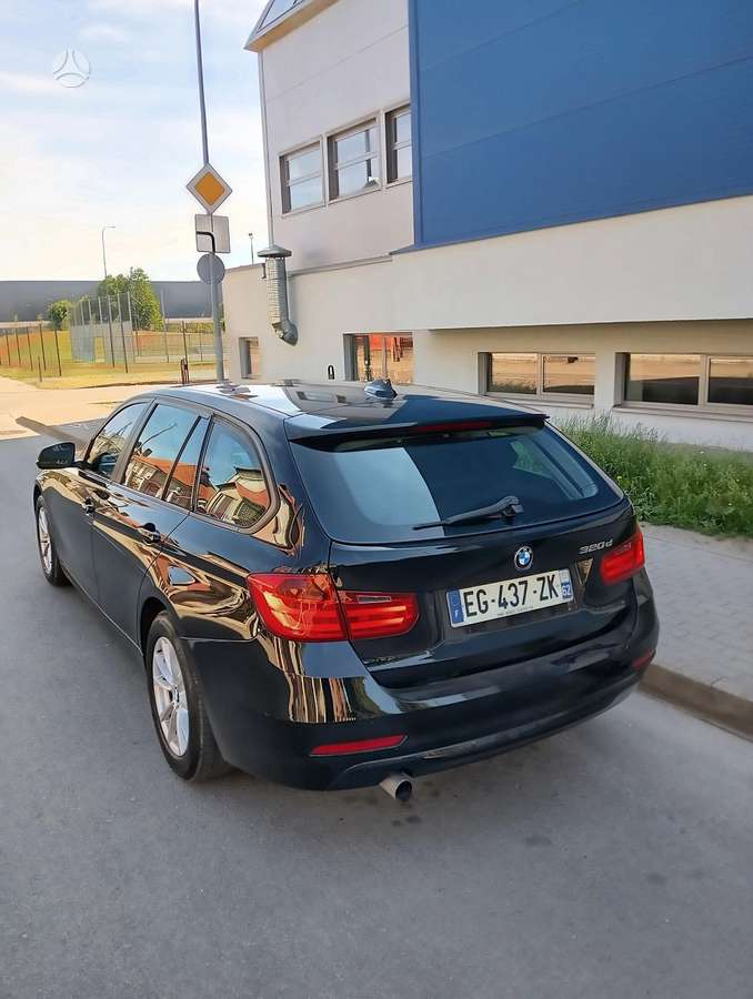 BMW 320 2013 — photo 7