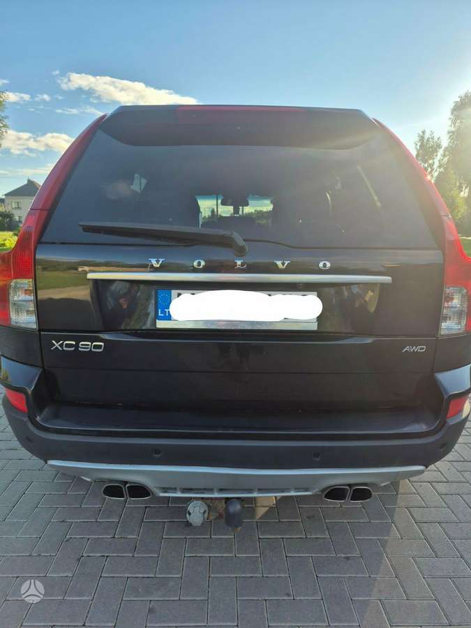 Volvo XC90 2009 — rear view