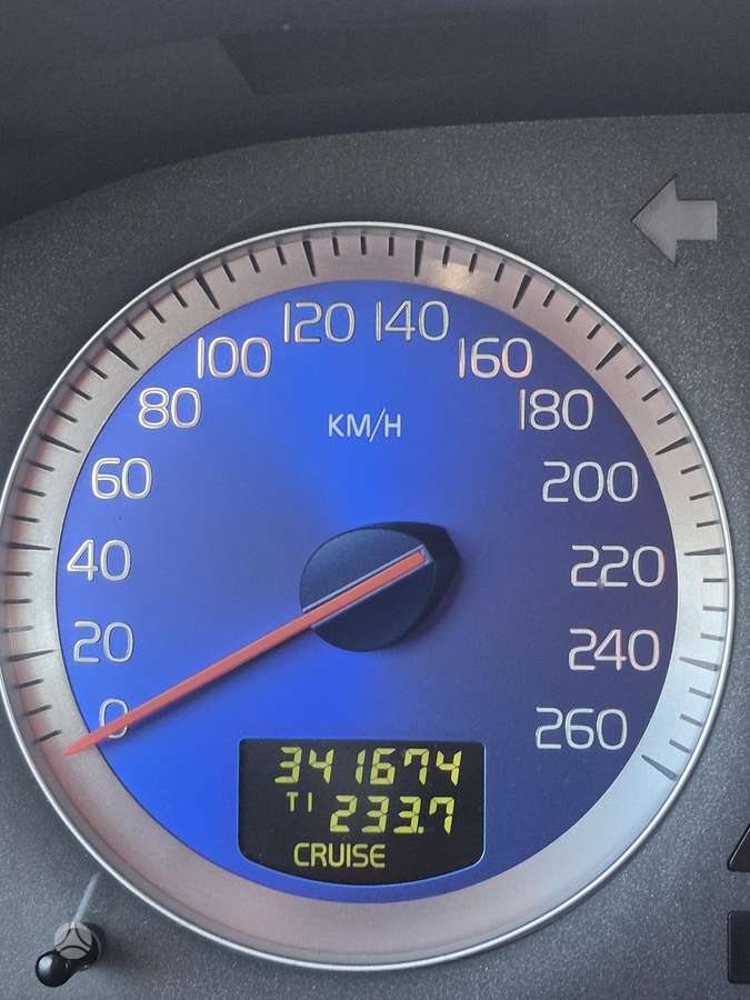 Volvo XC90 2009 — interior