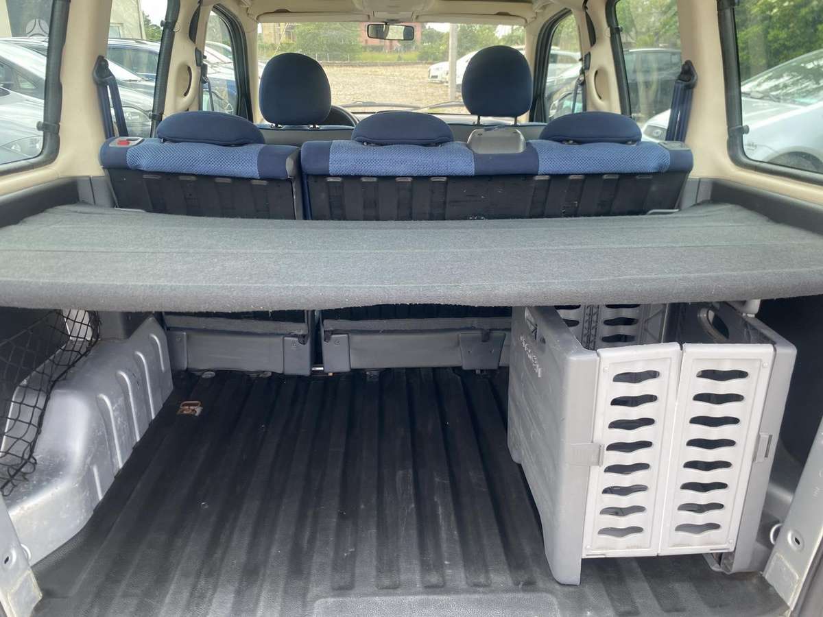 Citroen Berlingo 2004 — photo 13