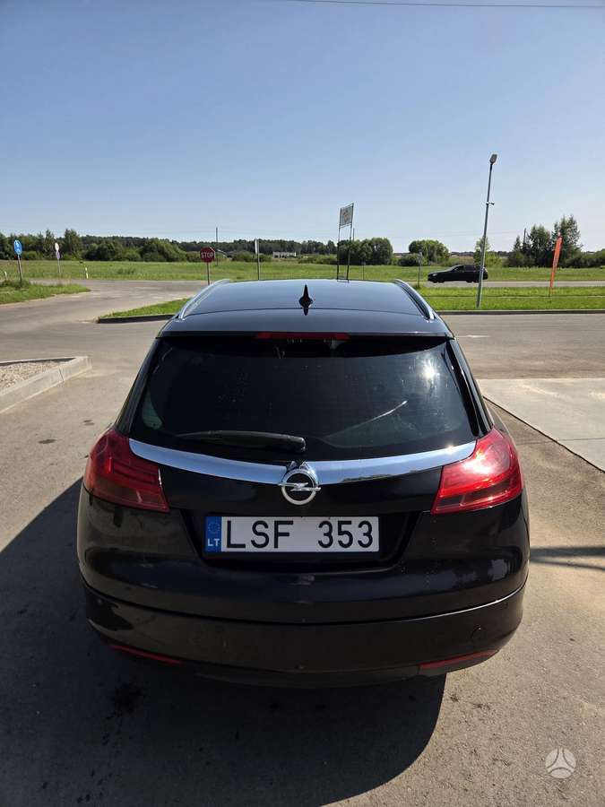 Opel Insignia 2011 — photo 7