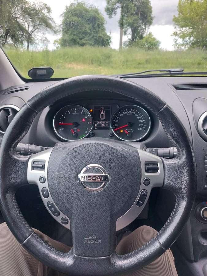Nissan Qashqai 2011 — photo 11