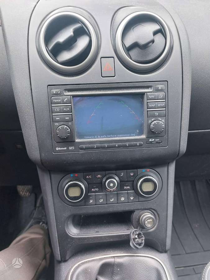 Nissan Qashqai 2011 — photo 9