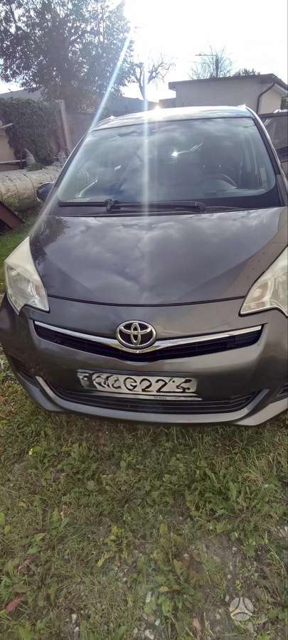 Toyota Verso-S 2012 — photo 14
