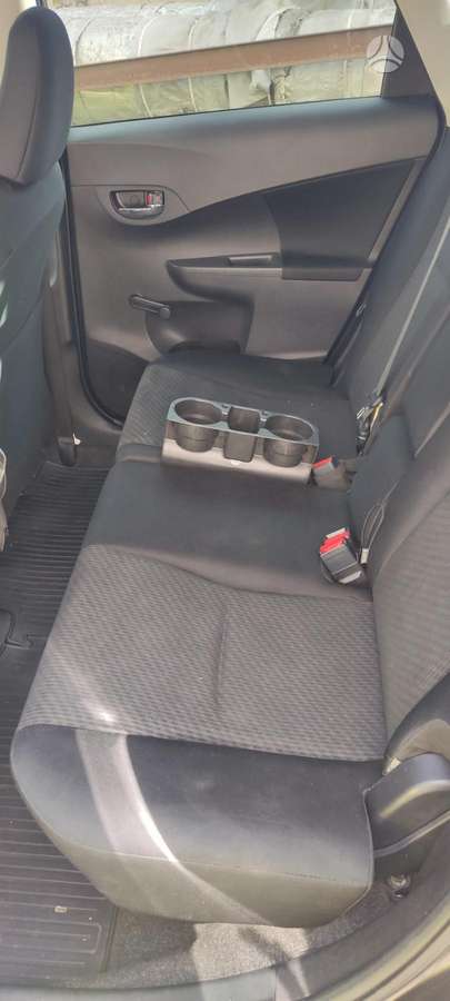 Toyota Verso-S 2012 — photo 17