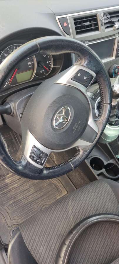 Toyota Verso-S 2012 — photo 18