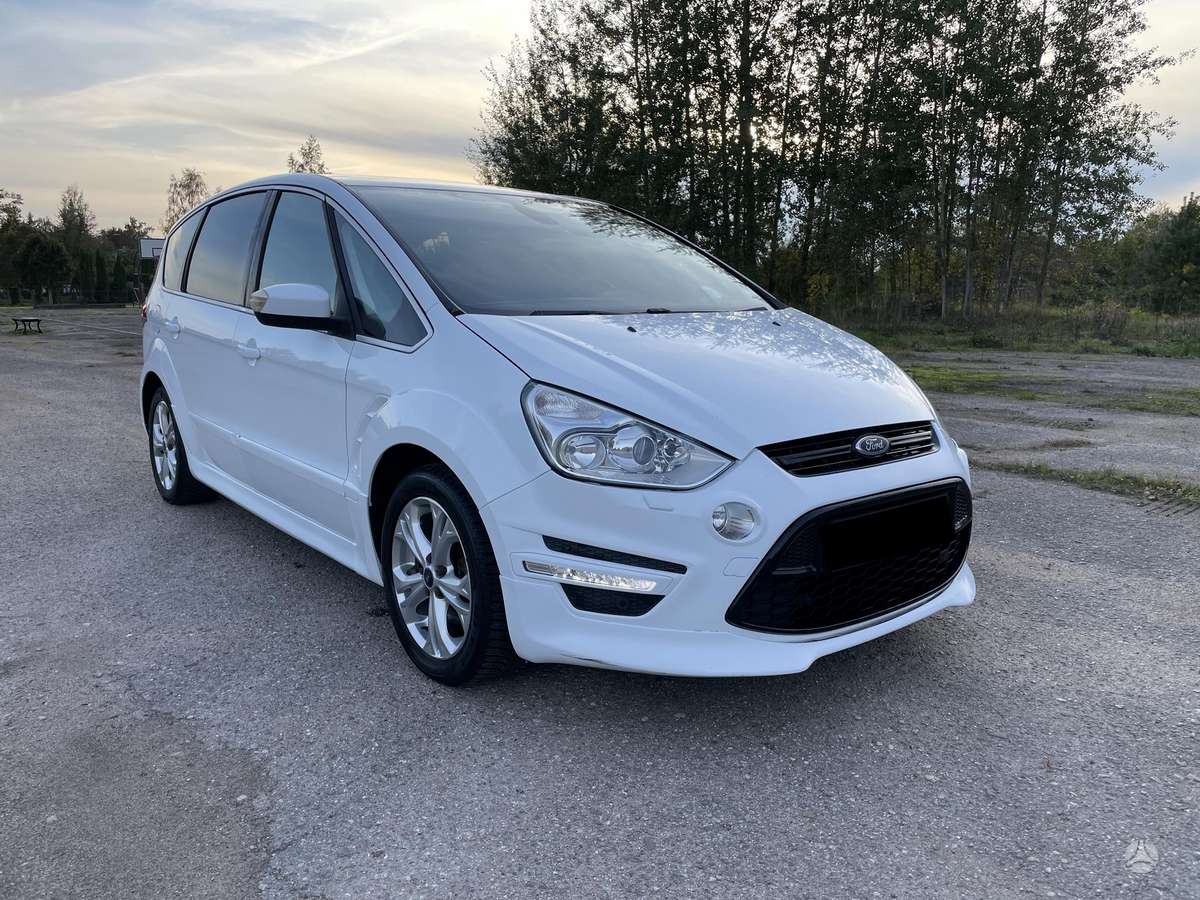 Ford S-MAX 2012 — салон