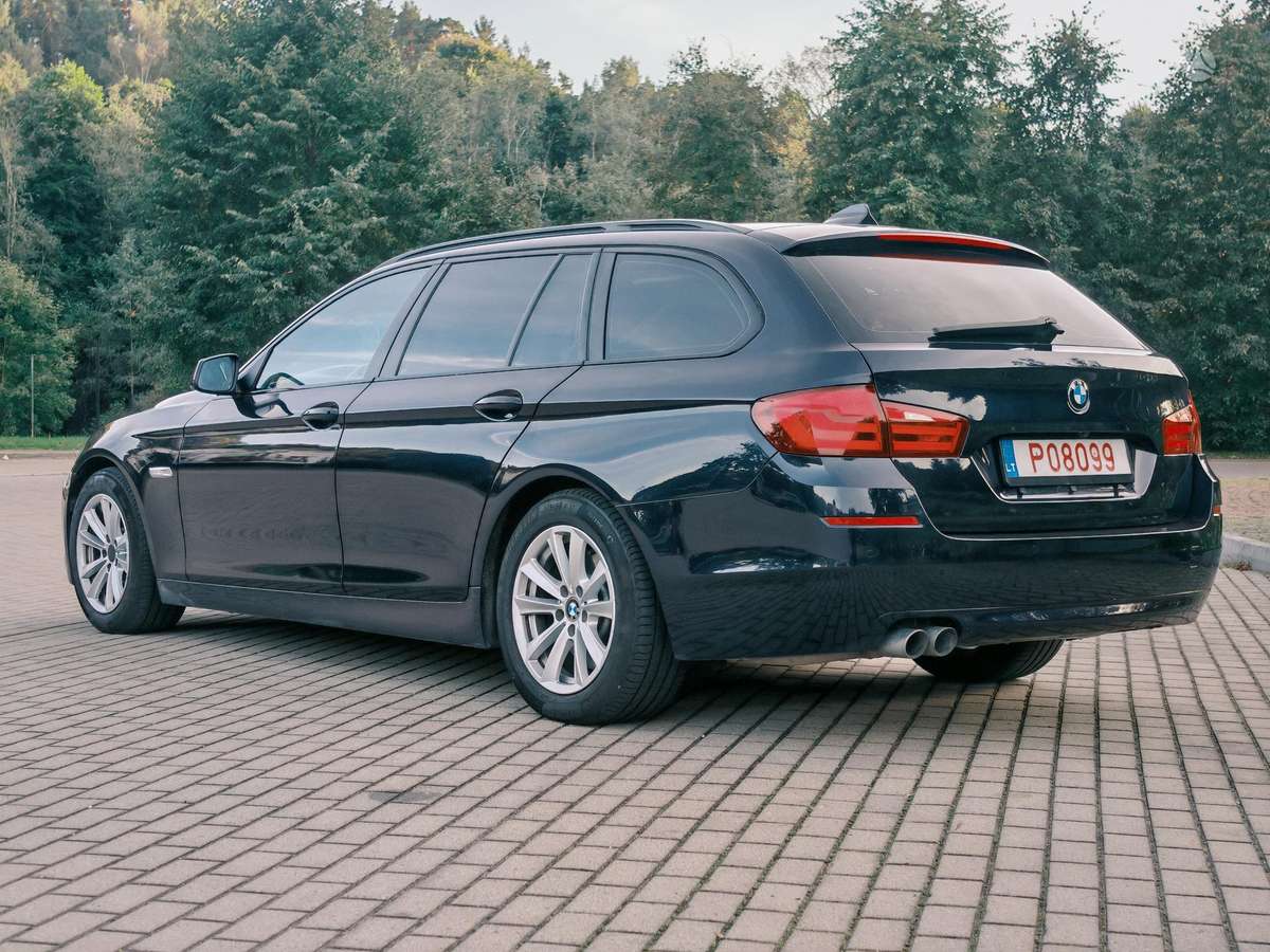 BMW 530 2011 — photo 12