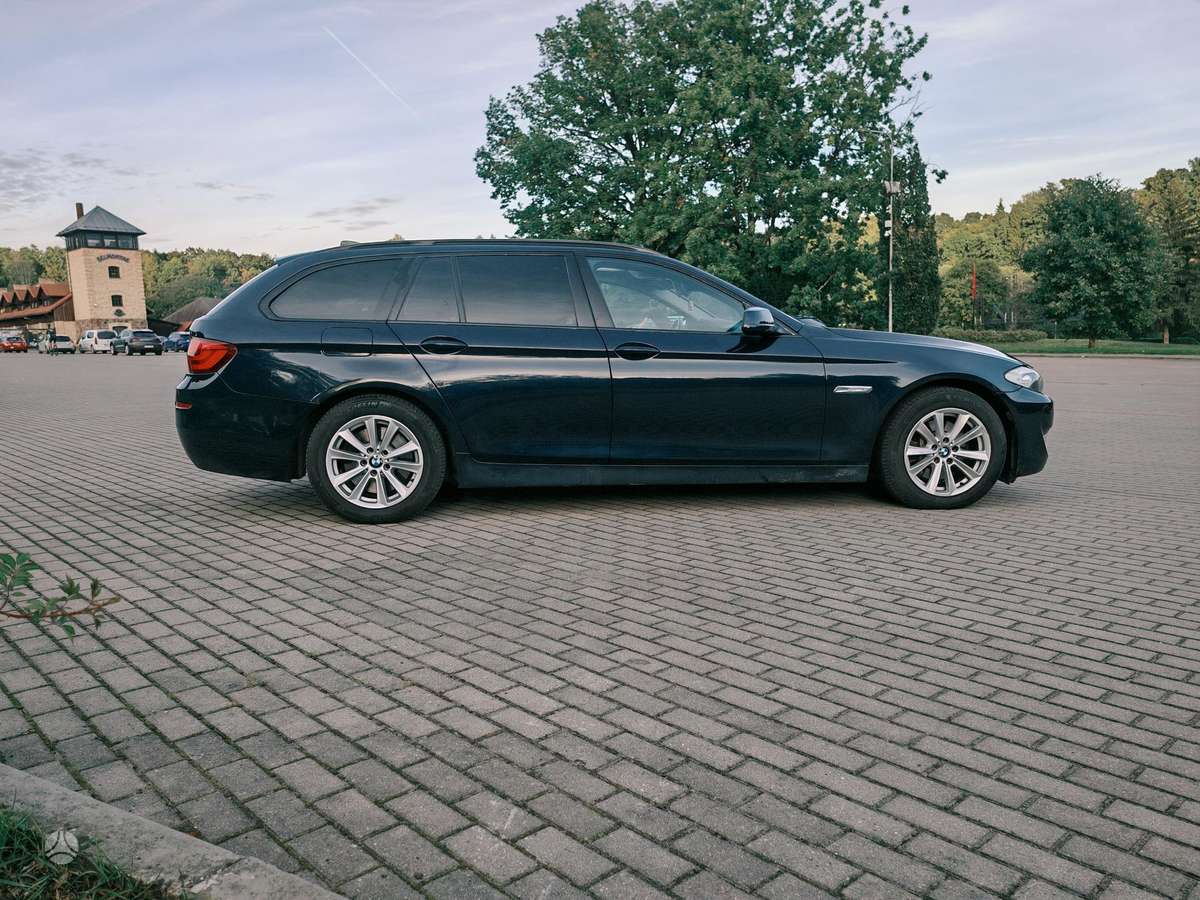 BMW 530 2011 — photo 13