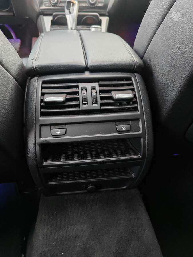 BMW 530 2011 — photo 22