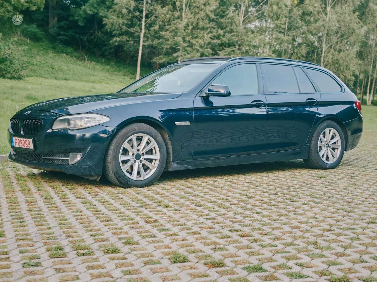 BMW 530 2011 — photo 6