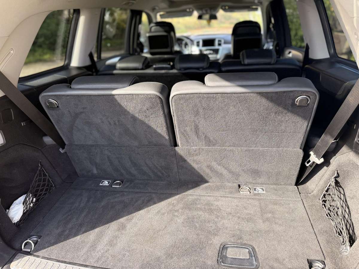 Mercedes-Benz GL350 2015 — photo 9