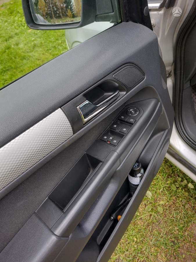 Opel Zafira 2007 — фото 11