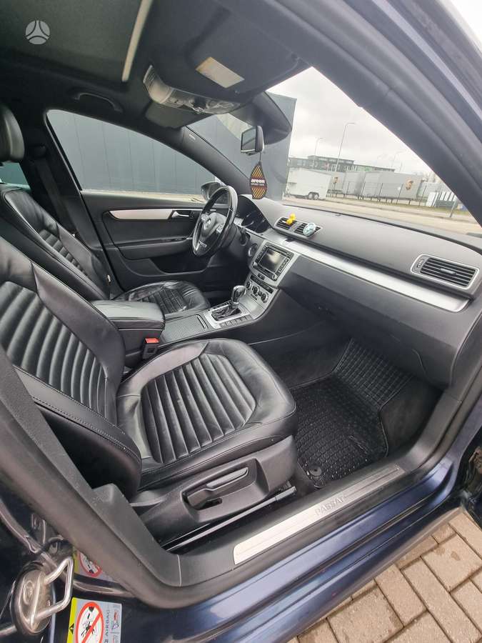 Volkswagen Passat 2013 — photo 17