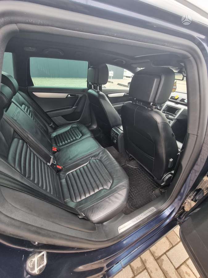 Volkswagen Passat 2013 — photo 18