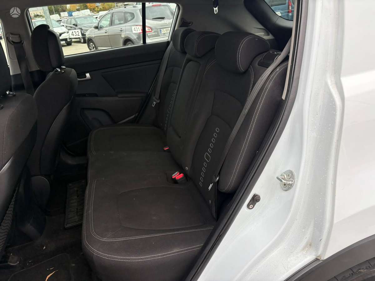 Kia Sportage 2011 — photo 10