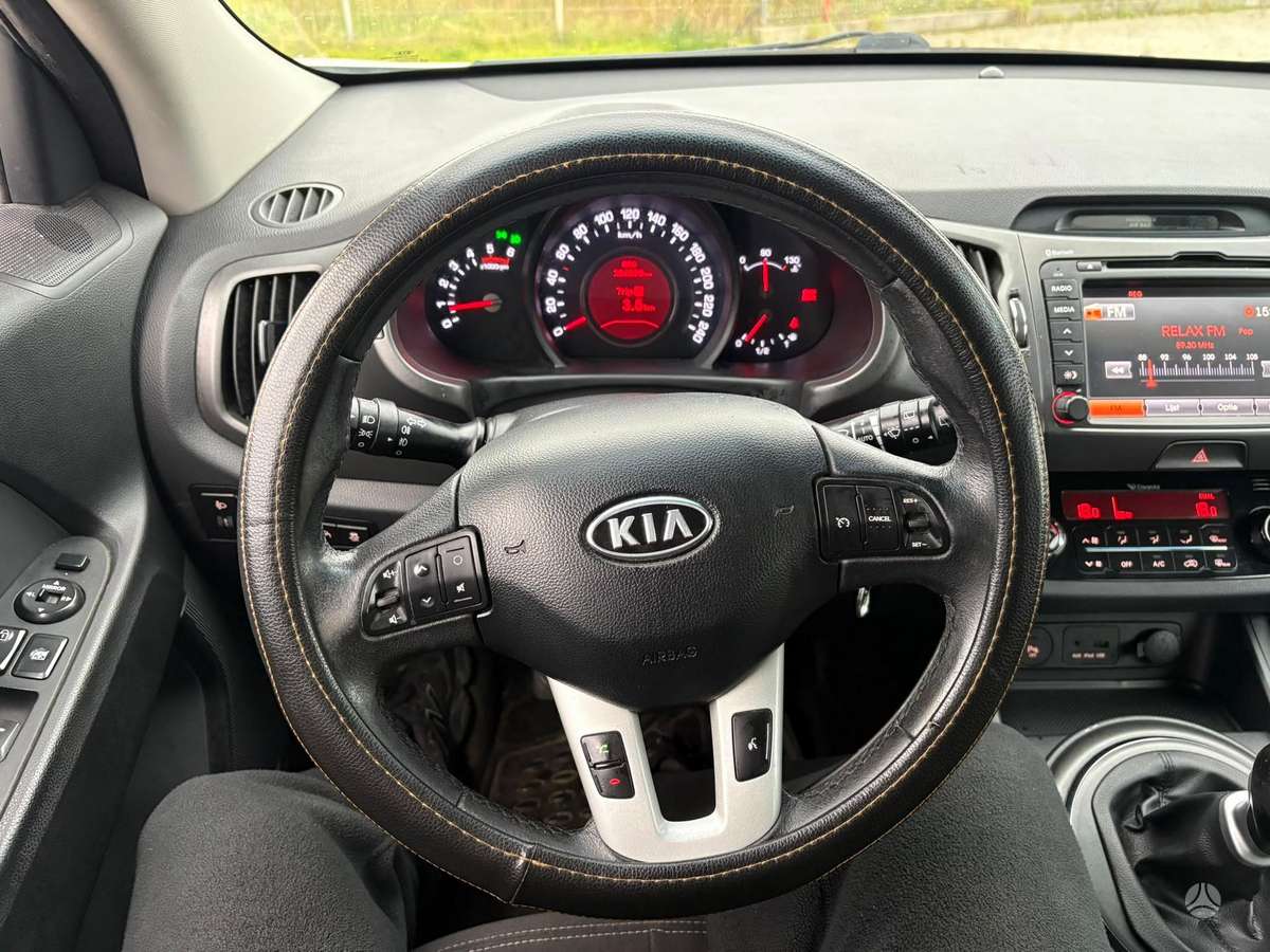 Kia Sportage 2011 — photo 15