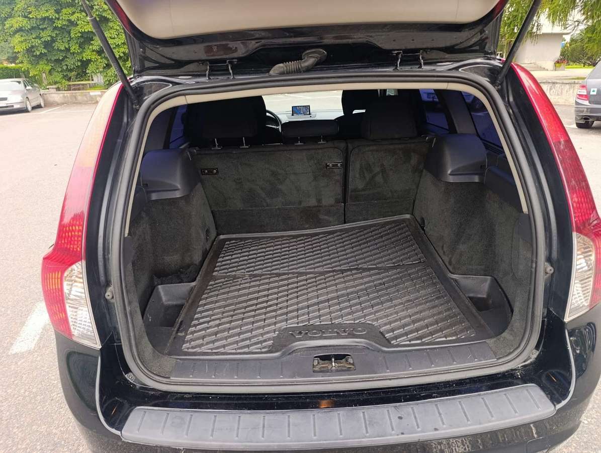 Volvo V50 2009 — photo 12