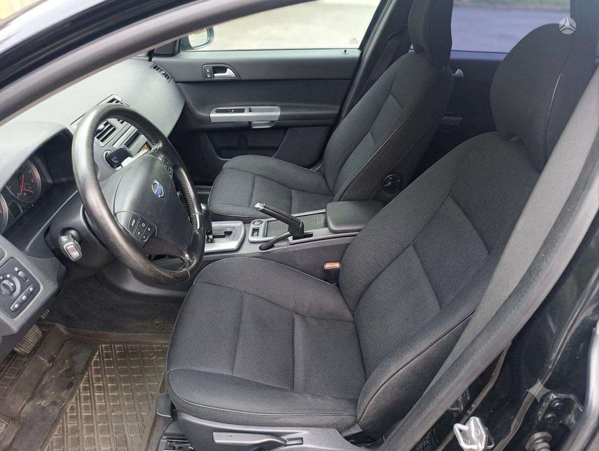 Volvo V50 2009 — photo 6