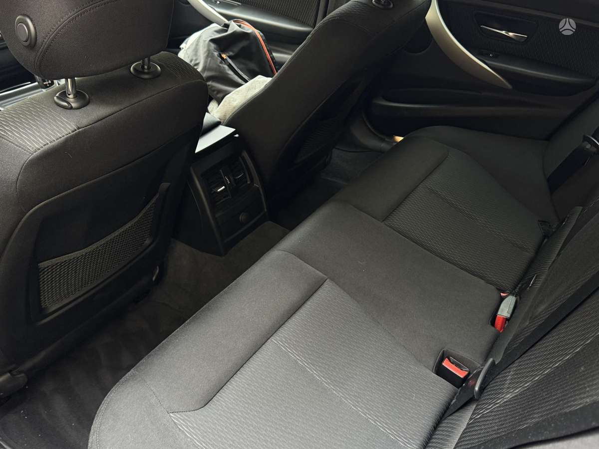 BMW 320 2014 — photo 10