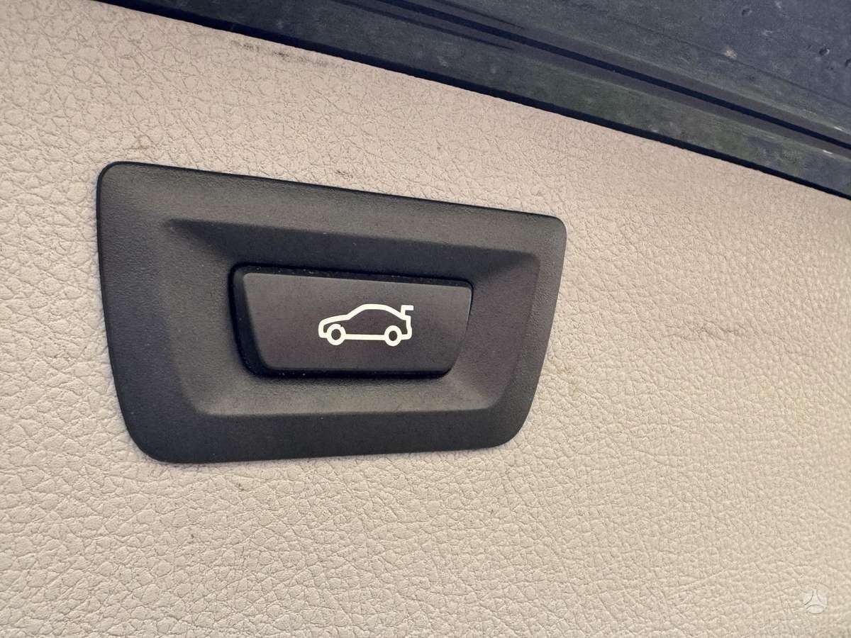 BMW 320 2014 — photo 8