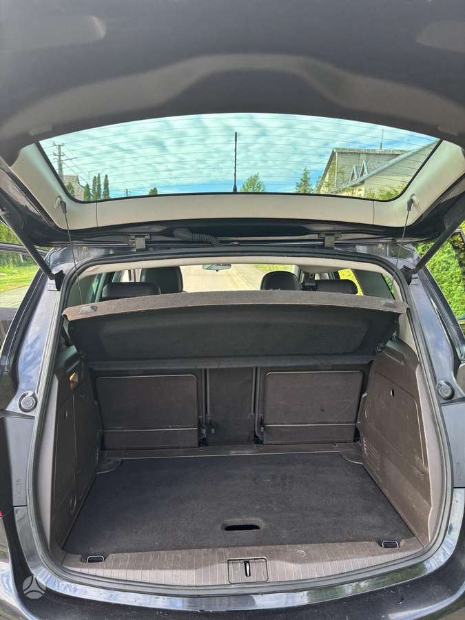 Opel Meriva 2015 — photo 20