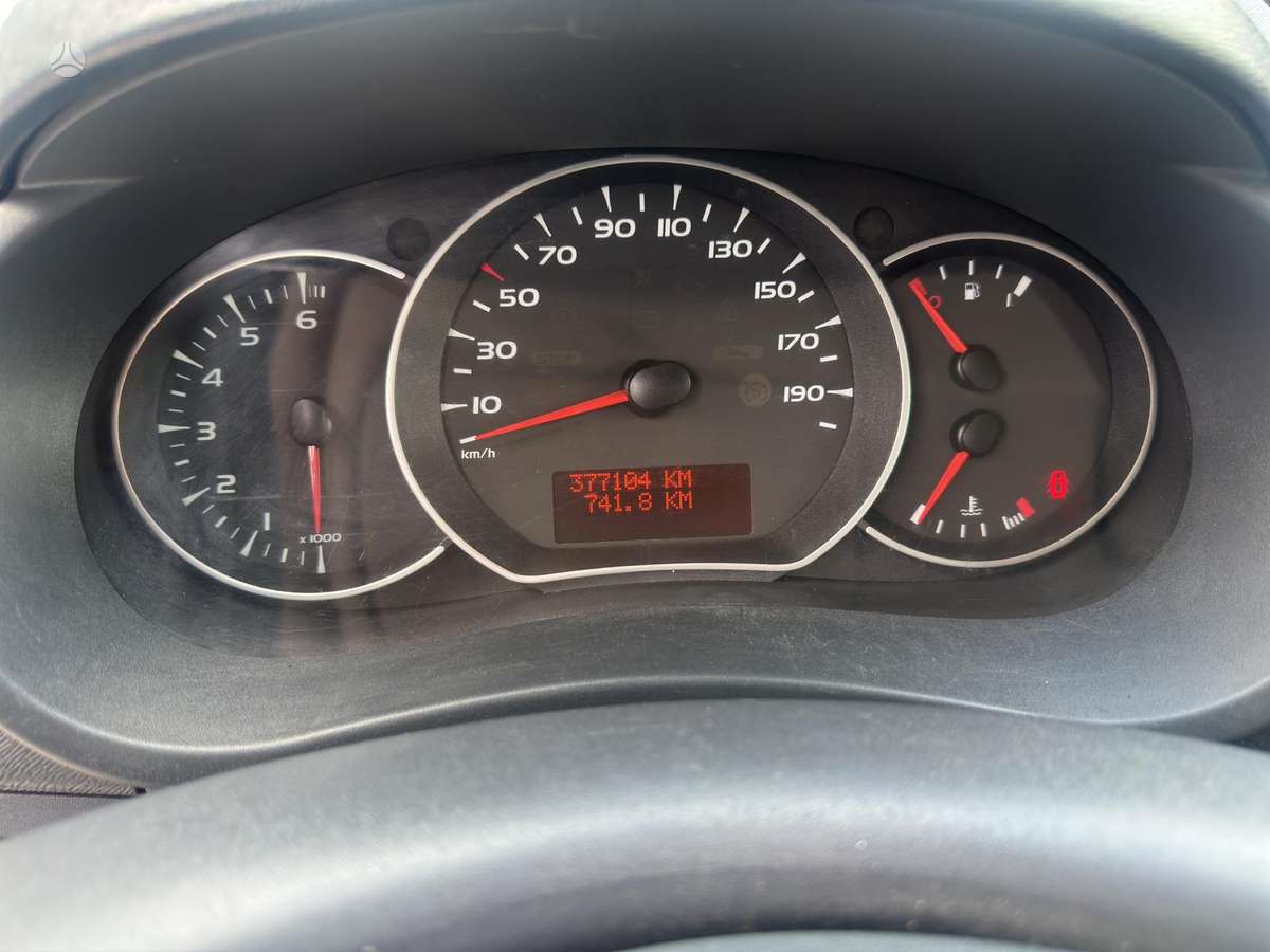 Renault Kangoo 2012 — photo 11