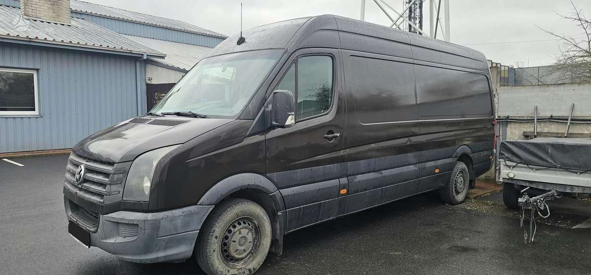 Volkswagen Crafter 2012 — rear view