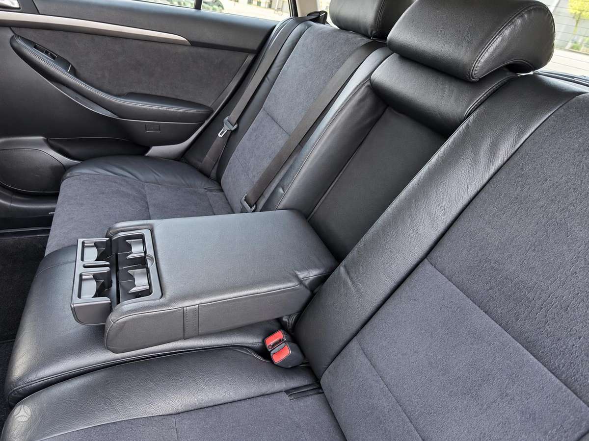 Toyota Avensis 2007 — photo 12