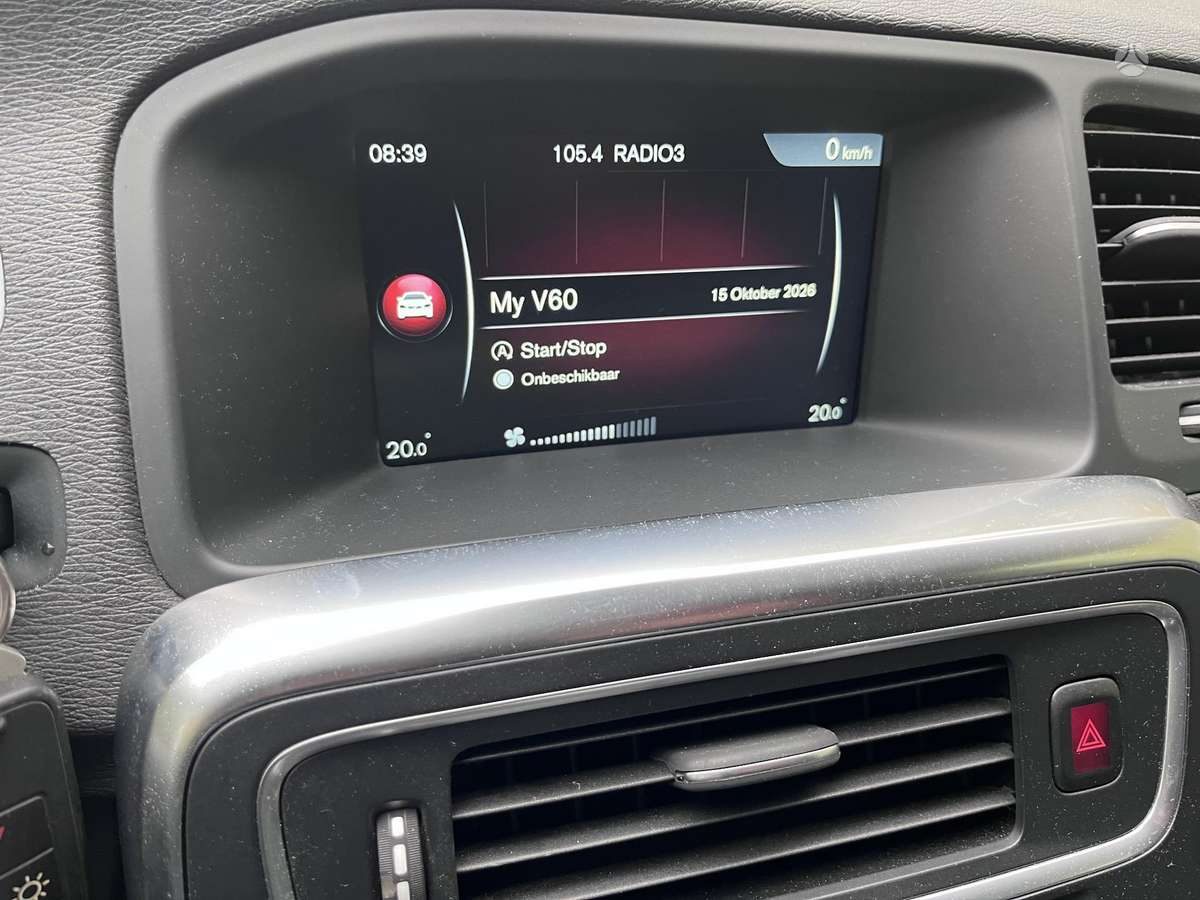 Volvo V60 2014 — photo 17