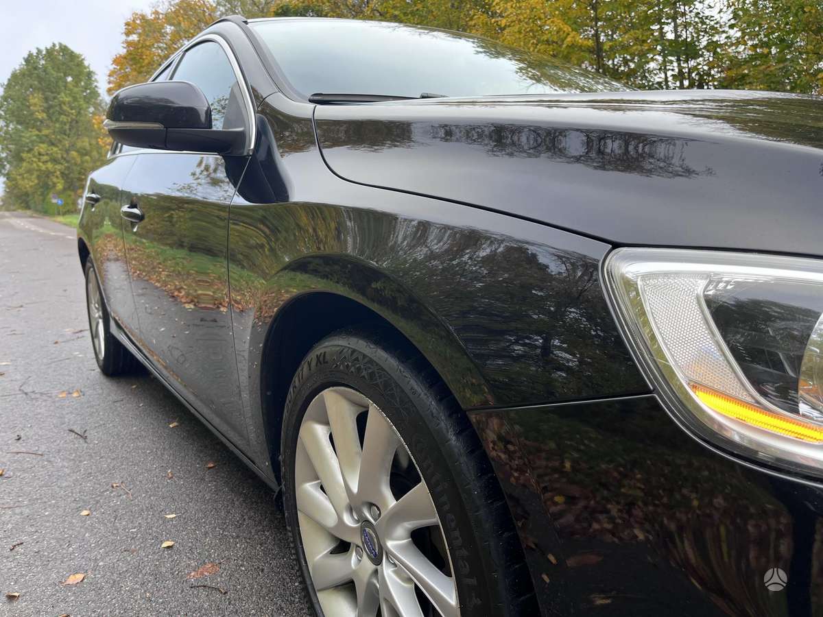 Volvo V60 2014 — photo 7