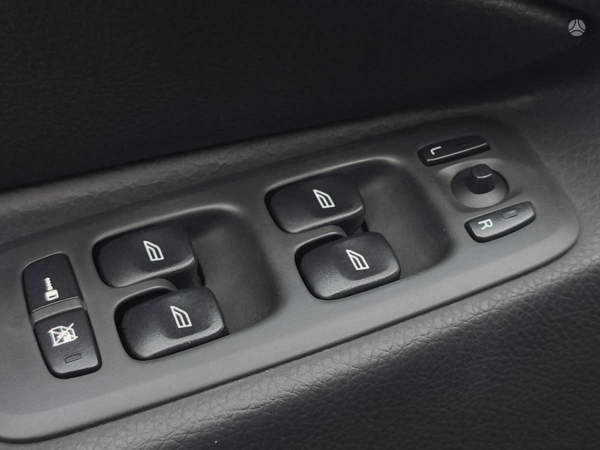 Volvo XC90 2008 — photo 13