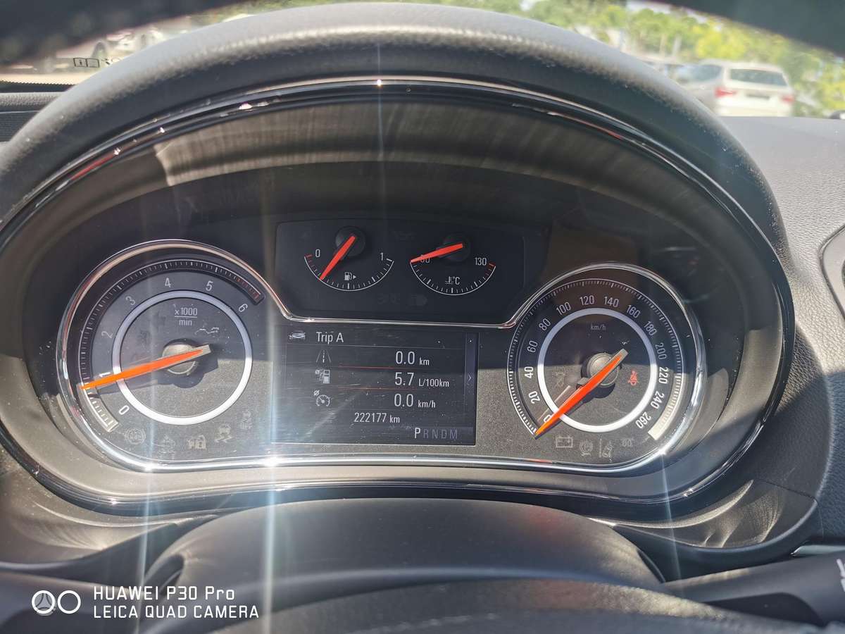 Opel Insignia 2015 — photo 5