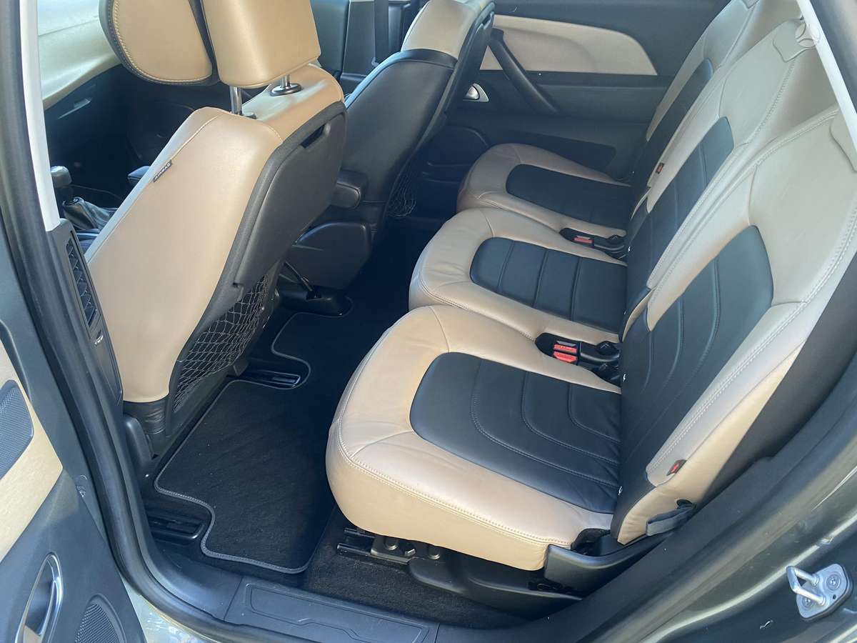 Citroen C4 2013 — photo 14