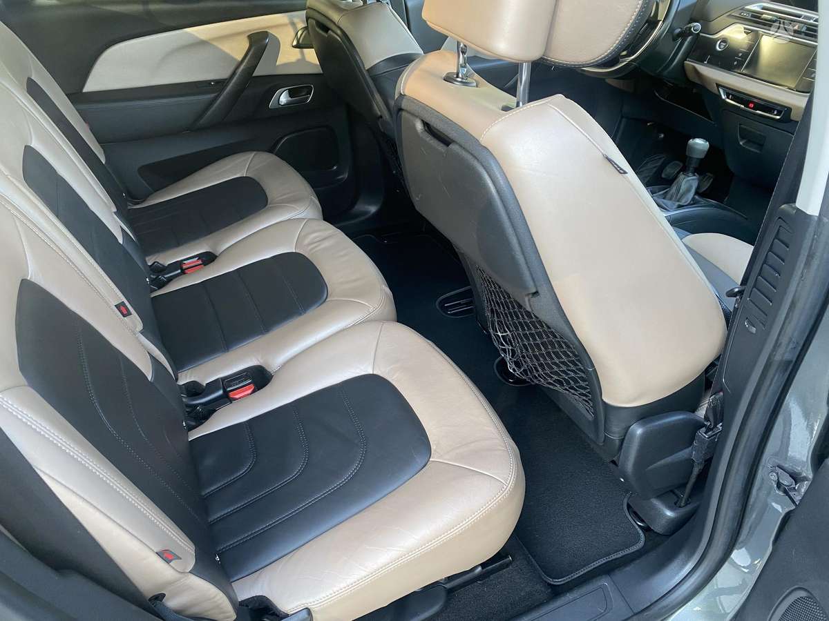 Citroen C4 2013 — photo 16