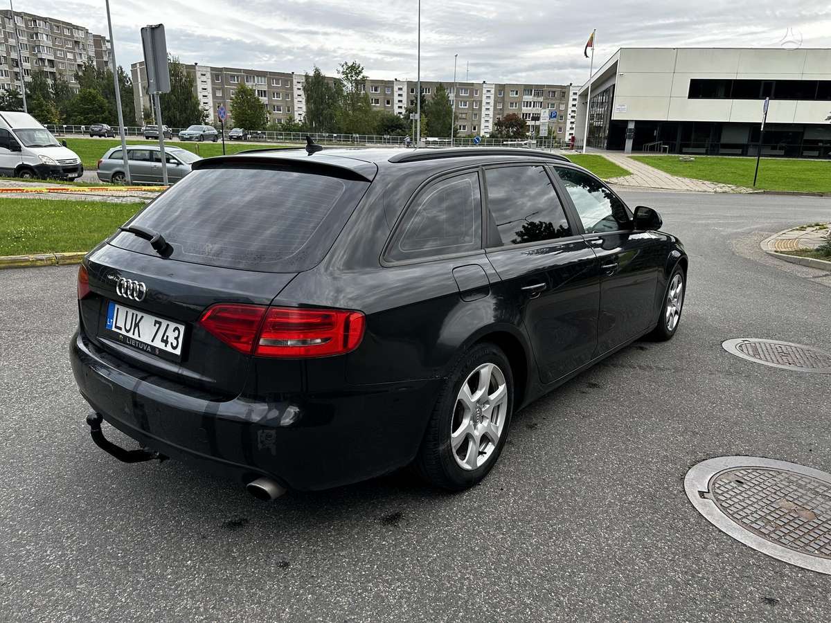 Audi A4 2008 — photo 6