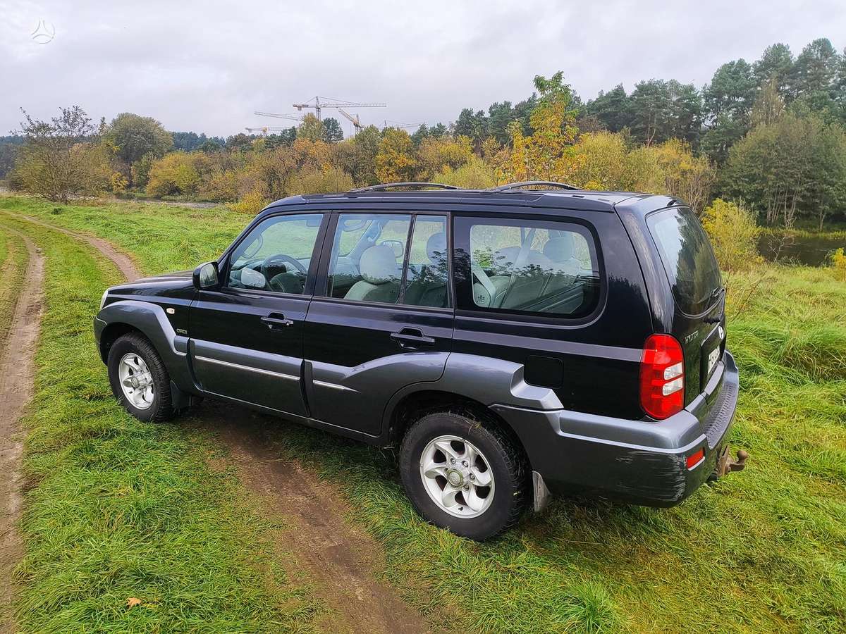 Hyundai Terracan 2005 — салон