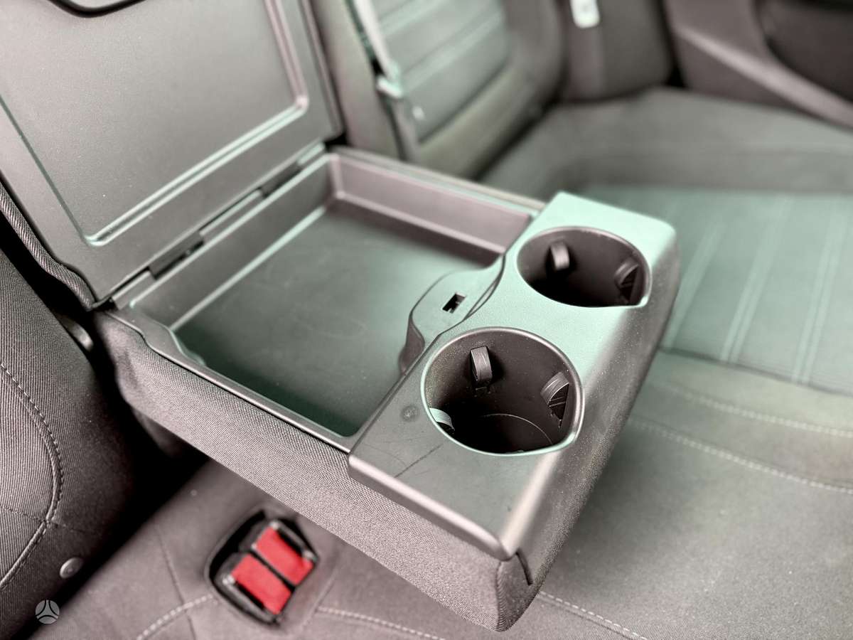 Opel Insignia 2010 — photo 24