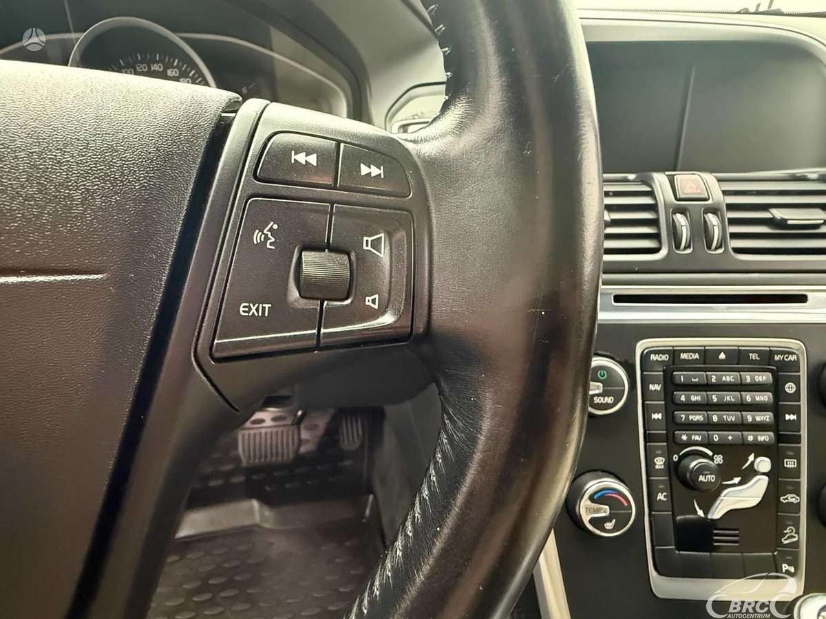 Volvo XC60 2014 — photo 14