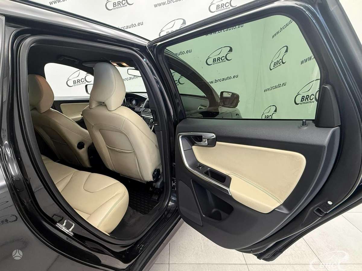 Volvo XC60 2014 — photo 8