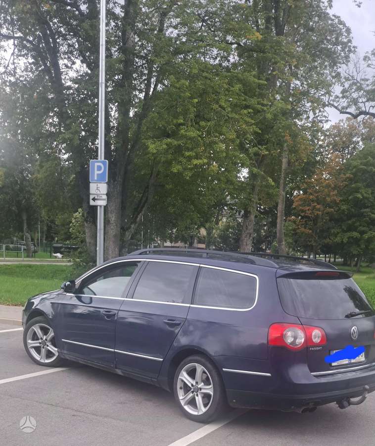 Volkswagen Passat 2007 — rear view